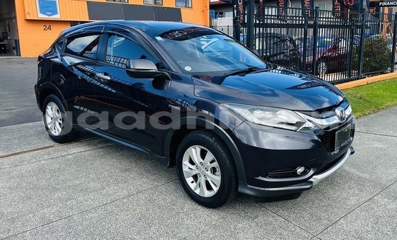 Buy Used Honda Vezel Black Car in Mogadishu in Somalia