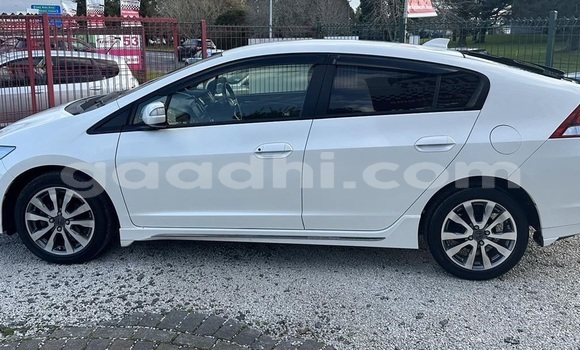 Buy Used Honda Insight White Car in Mogadishu in Somalia Buy Used Honda Insight White Car in Mogadishu in Somalia