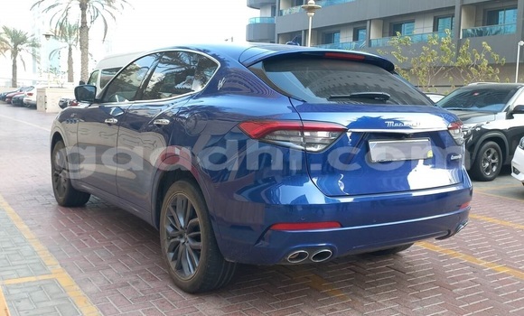 ይግዙ ያገለገለ Maserati Levante ሰማያዊ መኪና በ ሞቃዲሾ በ ሶማሊያ ይግዙ ያገለገለ Maserati Levante ሰማያዊ መኪና በ ሞቃዲሾ በ ሶማሊያ
