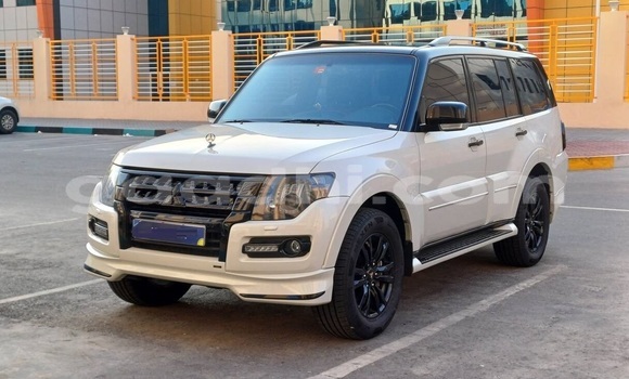 Buy Used Mitsubishi Pajero White Car in Mogadishu in Somalia Buy Used Mitsubishi Pajero White Car in Mogadishu in Somalia