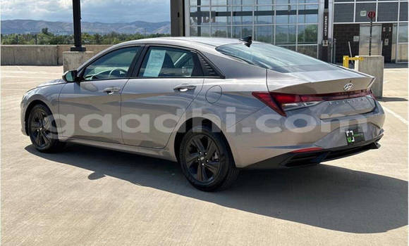 ይግዙ ያገለገለ Hyundai Elantra ሌላ መኪና በ ሞቃዲሾ በ ሶማሊያ ይግዙ ያገለገለ Hyundai Elantra ሌላ መኪና በ ሞቃዲሾ በ ሶማሊያ