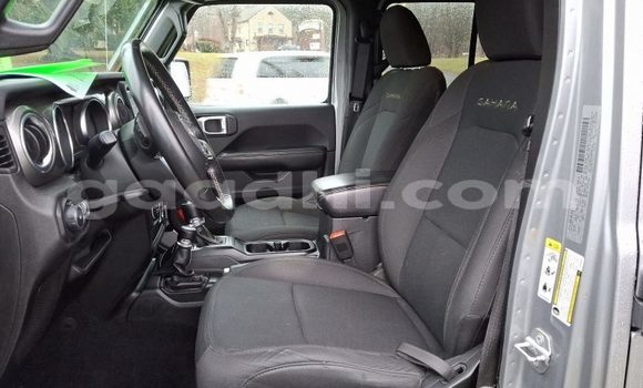 ይግዙ ያገለገለ Jeep Wrangler ብር መኪና በ Berbera በ ሶማሊያ ይግዙ ያገለገለ Jeep Wrangler ብር መኪና በ Berbera በ ሶማሊያ