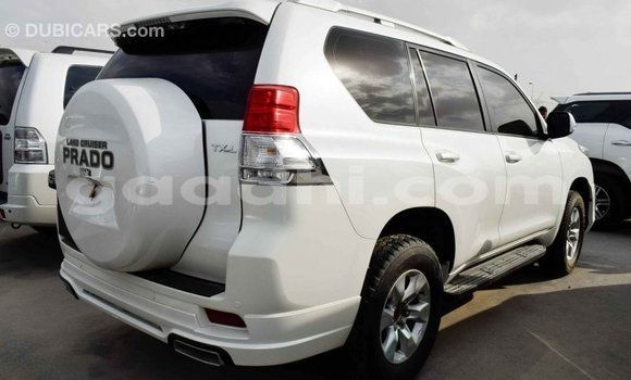 Imported Toyota Prado White Makiinaa iti Import - Dubai keessatti Somalia keessatti Imported Toyota Prado White Makiinaa iti Import - Dubai keessatti Somalia keessatti