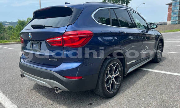 ይግዙ ያገለገለ BMW X1 ሰማያዊ መኪና በ ሞቃዲሾ በ ሶማሊያ ይግዙ ያገለገለ BMW X1 ሰማያዊ መኪና በ ሞቃዲሾ በ ሶማሊያ