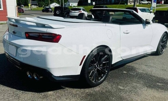 ይግዙ ያገለገለ Chevrolet Camaro ነጭ መኪና በ ሞቃዲሾ በ ሶማሊያ ይግዙ ያገለገለ Chevrolet Camaro ነጭ መኪና በ ሞቃዲሾ በ ሶማሊያ