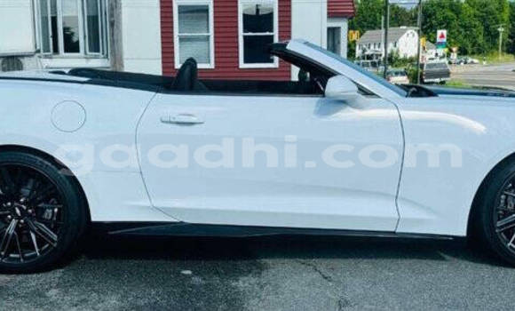 ይግዙ ያገለገለ Chevrolet Camaro ነጭ መኪና በ ሞቃዲሾ በ ሶማሊያ ይግዙ ያገለገለ Chevrolet Camaro ነጭ መኪና በ ሞቃዲሾ በ ሶማሊያ