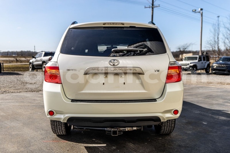 Big with watermark toyota highlander somalia berbera 5902