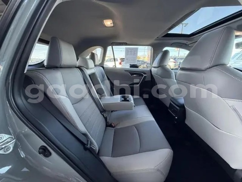 Big with watermark toyota rav4 bari bandarmu ayo 5909