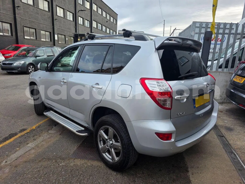 Big with watermark toyota rav4 somalia mogadishu 5925