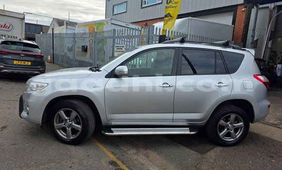 ይግዙ ያገለገለ Toyota RAV4 ብር መኪና በ ሞቃዲሾ በ ሶማሊያ ይግዙ ያገለገለ Toyota RAV4 ብር መኪና በ ሞቃዲሾ በ ሶማሊያ