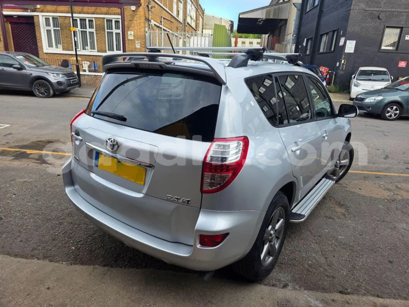 Big with watermark toyota rav4 somalia mogadishu 5925