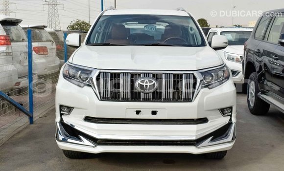 Imported Toyota Prado White Makiinaa iti Import - Dubai keessatti Somalia keessatti Imported Toyota Prado White Makiinaa iti Import - Dubai keessatti Somalia keessatti