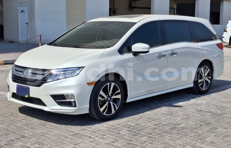 Big with watermark honda odyssey somalia mogadishu 5930