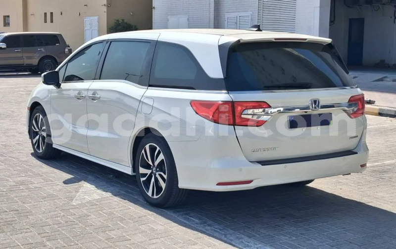 Big with watermark honda odyssey somalia mogadishu 5930
