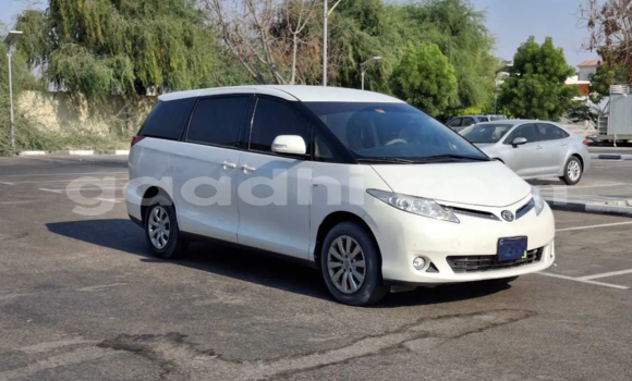 ይግዙ ያገለገለ Toyota Previa ነጭ መኪና በ ሞቃዲሾ በ ሶማሊያ ይግዙ ያገለገለ Toyota Previa ነጭ መኪና በ ሞቃዲሾ በ ሶማሊያ