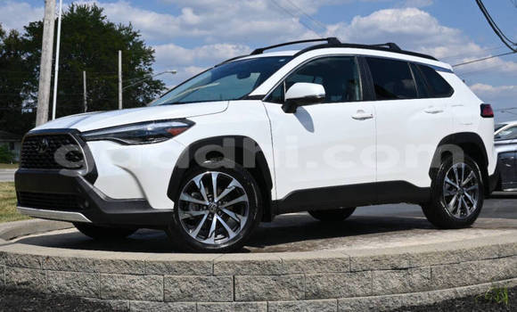 Buy Used Toyota Corolla Cross White Car in Mogadishu in Somalia