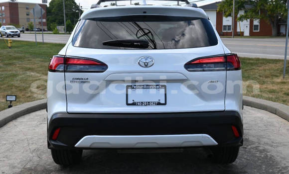 ይግዙ ያገለገለ Toyota Corolla Cross ነጭ መኪና በ ሞቃዲሾ በ ሶማሊያ ይግዙ ያገለገለ Toyota Corolla Cross ነጭ መኪና በ ሞቃዲሾ በ ሶማሊያ