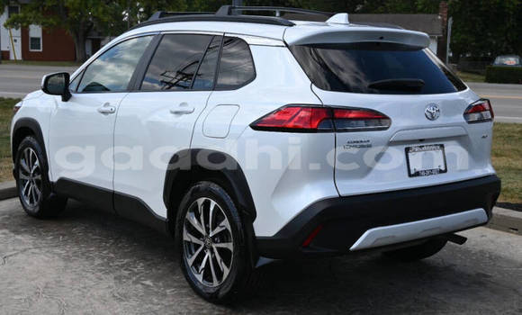 ይግዙ ያገለገለ Toyota Corolla Cross ነጭ መኪና በ ሞቃዲሾ በ ሶማሊያ ይግዙ ያገለገለ Toyota Corolla Cross ነጭ መኪና በ ሞቃዲሾ በ ሶማሊያ