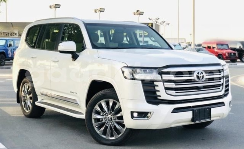 Big with watermark toyota land cruiser bari bandarbeyla 5940