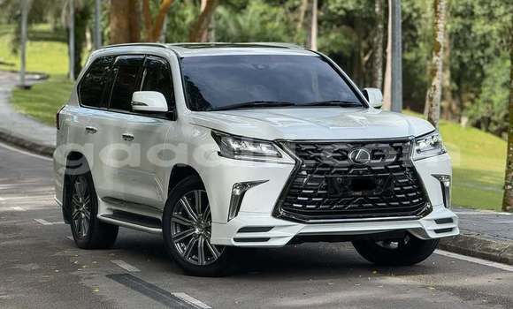 Buy Used Lexus LX White Car in Mogadishu in Somalia