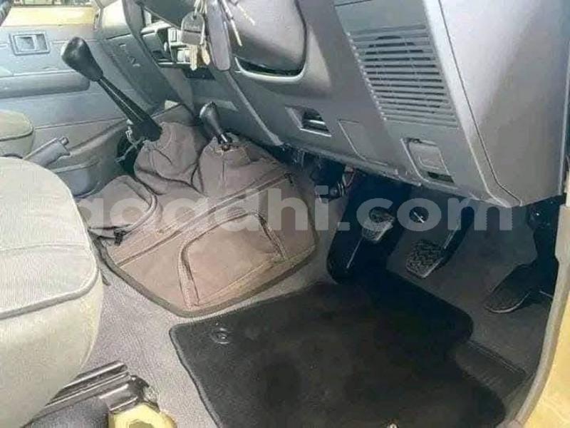 Big with watermark toyota land cruiser somalia mogadishu 5951