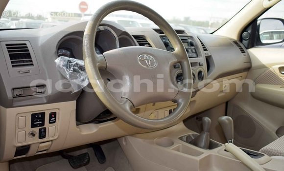 Imported Toyota Fortuner White Makiinaa iti Import - Dubai keessatti Somalia keessatti Imported Toyota Fortuner White Makiinaa iti Import - Dubai keessatti Somalia keessatti