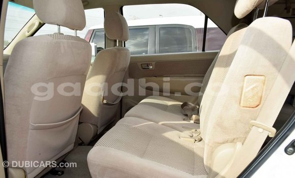 Imported Toyota Fortuner White Makiinaa iti Import - Dubai keessatti Somalia keessatti Imported Toyota Fortuner White Makiinaa iti Import - Dubai keessatti Somalia keessatti