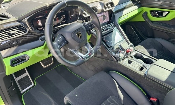 Buy Used Lamborghini Urus Green Car in Bandarbeyla in Bari Buy Used Lamborghini Urus Green Car in Bandarbeyla in Bari