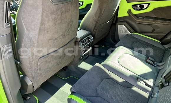 Buy Used Lamborghini Urus Green Car in Bandarbeyla in Bari Buy Used Lamborghini Urus Green Car in Bandarbeyla in Bari