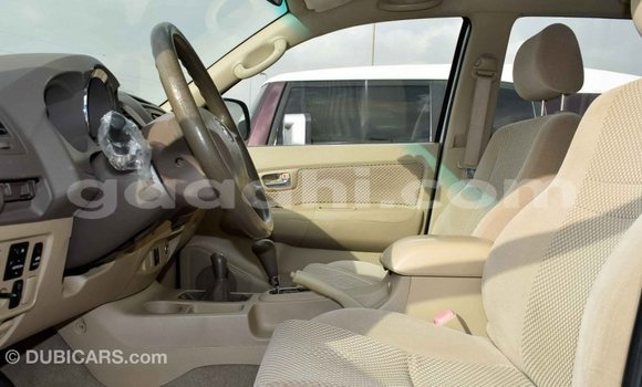 Imported Toyota Fortuner White Makiinaa iti Import - Dubai keessatti Somalia keessatti Imported Toyota Fortuner White Makiinaa iti Import - Dubai keessatti Somalia keessatti