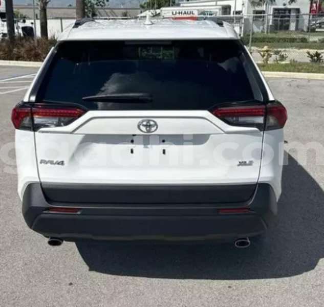 Big with watermark toyota rav4 galgudug eldhere 5971