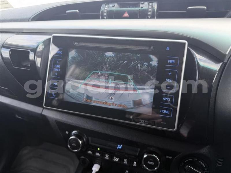 Big with watermark toyota hilux gedo luq 5972
