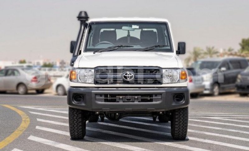 Big with watermark toyota land cruiser banadir muqdisho 5974