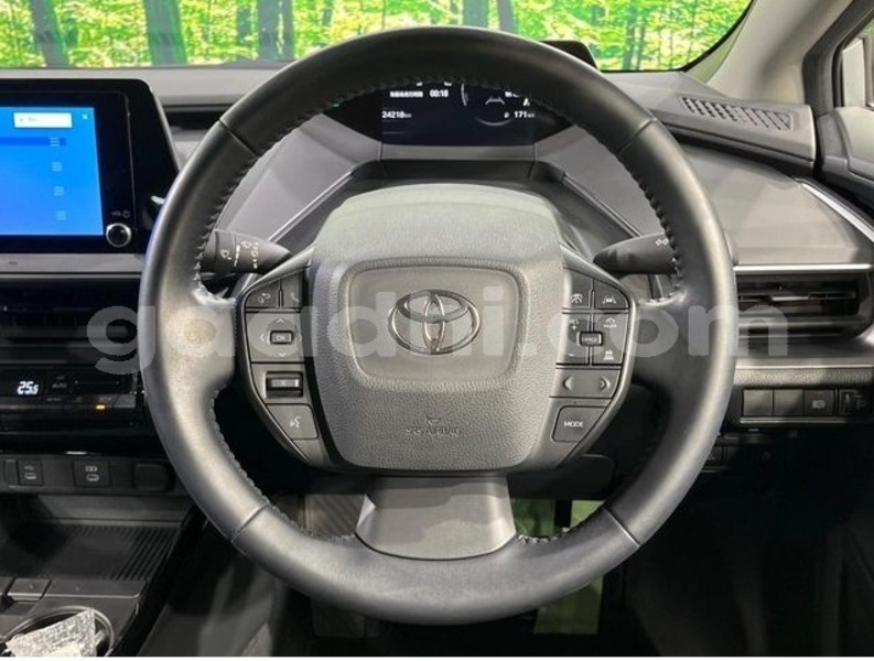 Big with watermark toyota prius somalia mogadishu 5975
