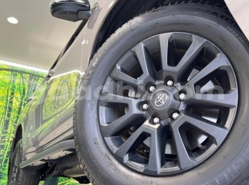 Big with watermark toyota land cruiser prado somalia mogadishu 5977