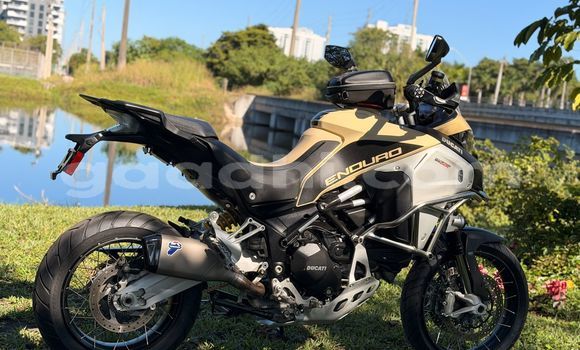 اشتري Imported Ducati Multistrada أسود دراجة نارية في "علولة في باري اشتري Imported Ducati Multistrada أسود دراجة نارية في "علولة في باري