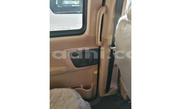 اشتري Imported Hyundai Accent أبيض سيارة في Import - Dubai في الصومال اشتري Imported Hyundai Accent أبيض سيارة في Import - Dubai في الصومال