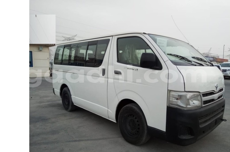 Big with watermark toyota hiace somalia mogadishu 5982