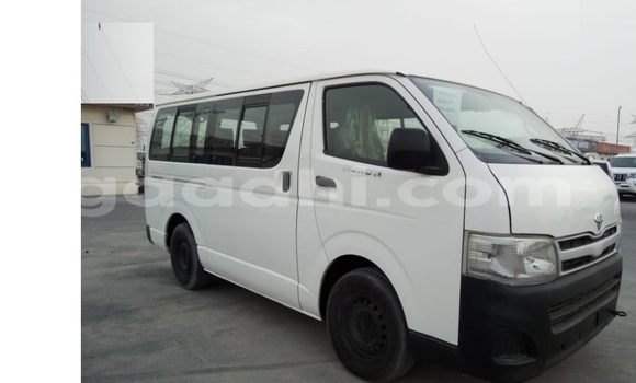 اشتري مستعمل Toyota Hiace أبيض سيارة في مقديشو في الصومال اشتري مستعمل Toyota Hiace أبيض سيارة في مقديشو في الصومال