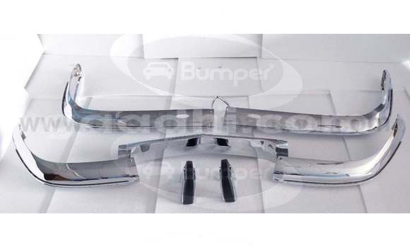 Acheter BMW 2800CS bumpers new à 'Alula, Bari Acheter BMW 2800CS bumpers new à 'Alula, Bari