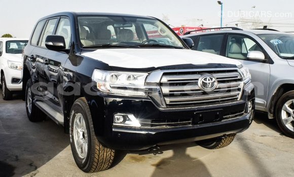Acheter Import Voiture Toyota Land Cruiser Noir à Import - Dubai, Somalie Acheter Import Voiture Toyota Land Cruiser Noir à Import - Dubai, Somalie