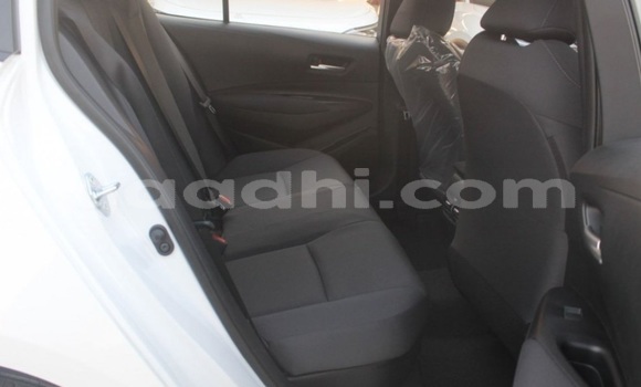 Acheter Occasion Voiture Toyota Corolla Blanc à Bandarmu'ayo, Bari Acheter Occasion Voiture Toyota Corolla Blanc à Bandarmu'ayo, Bari