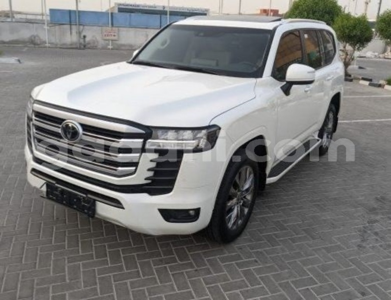 Big with watermark toyota land cruiser bari bandarmu ayo 6010