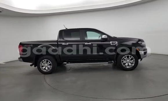 ይግዙ ያገለገለ Ford Ranger ጥቁር መኪና በ ባንድሩሞኢዮ በ ባሪ ይግዙ ያገለገለ Ford Ranger ጥቁር መኪና በ ባንድሩሞኢዮ በ ባሪ