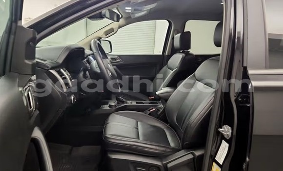 ይግዙ ያገለገለ Ford Ranger ጥቁር መኪና በ ባንድሩሞኢዮ በ ባሪ ይግዙ ያገለገለ Ford Ranger ጥቁር መኪና በ ባንድሩሞኢዮ በ ባሪ