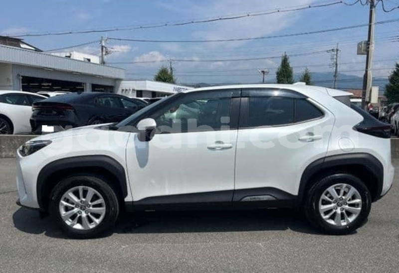 Big with watermark toyota yaris bari bandarmu ayo 6017