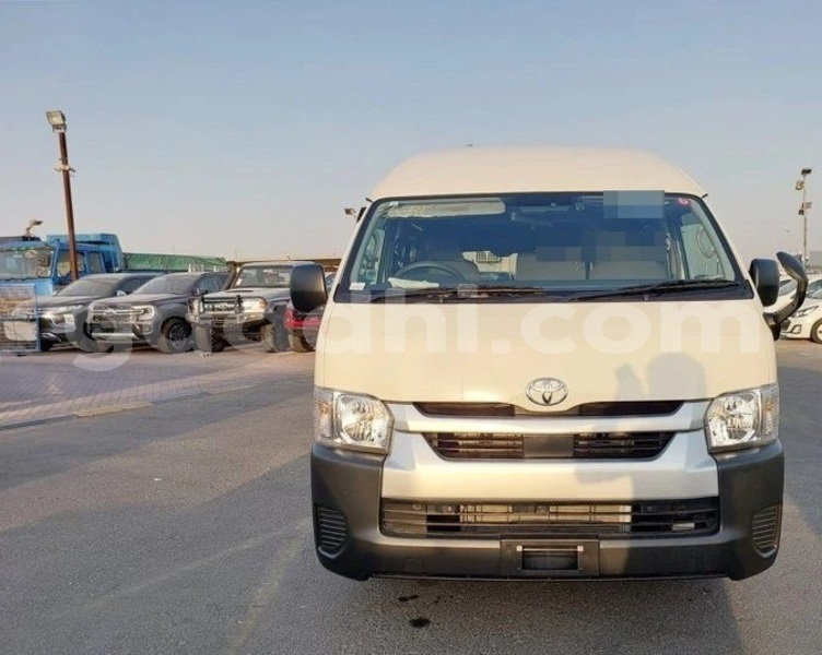Big with watermark toyota hiace bari bandarmu ayo 6026