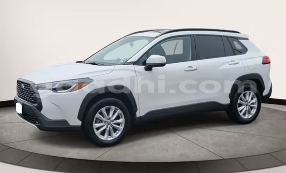 Buy Used Toyota Corolla Cross White Car in Bandarmu'ayo in Bari Buy Used Toyota Corolla Cross White Car in Bandarmu'ayo in Bari