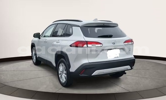 Buy Used Toyota Corolla Cross White Car in Bandarmu'ayo in Bari Buy Used Toyota Corolla Cross White Car in Bandarmu'ayo in Bari