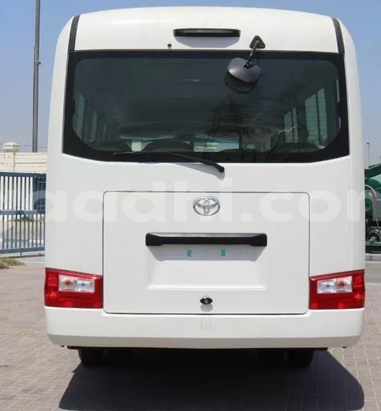 Big with watermark toyota coaster bari bandarmu ayo 6046
